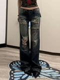 Scene Women’s Distressed Rivet Straight-Leg Jeans