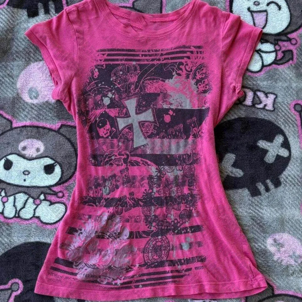 Scene Rose Red Graphic Short-Sleeve T-Shirt