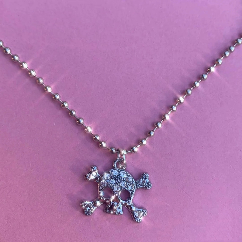Scene Crystal Skull Necklace and Earrings Set