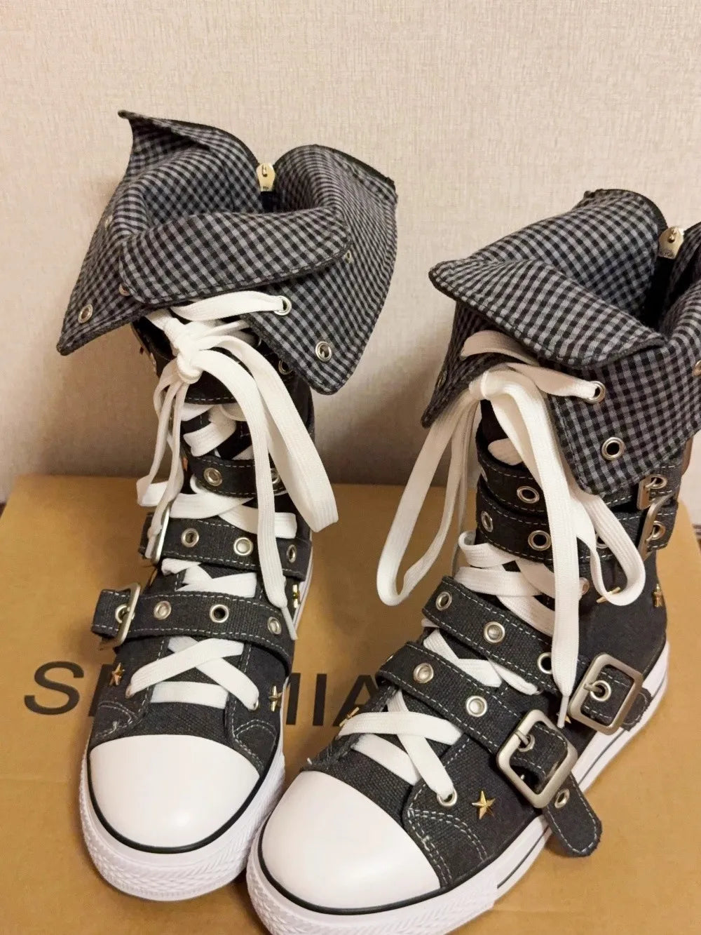 Scene Punk Canvas Ankle Boots with Buckle Straps and Star Details