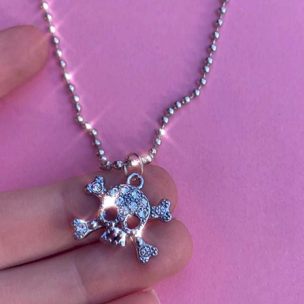Scene Crystal Skull Necklace and Earrings Set