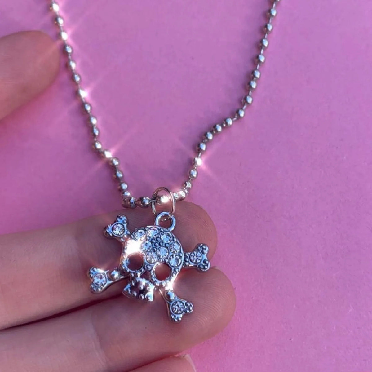 Scene Crystal Skull Necklace and Earrings Set