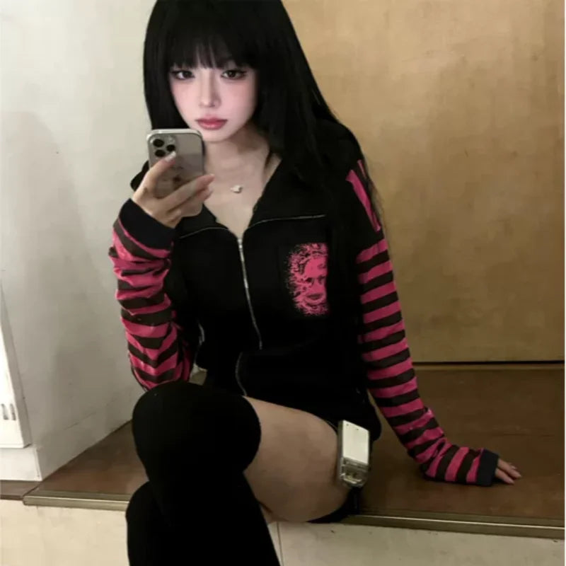 Scene Women's Black and Pink Skull Print Zip-Up Hoodie